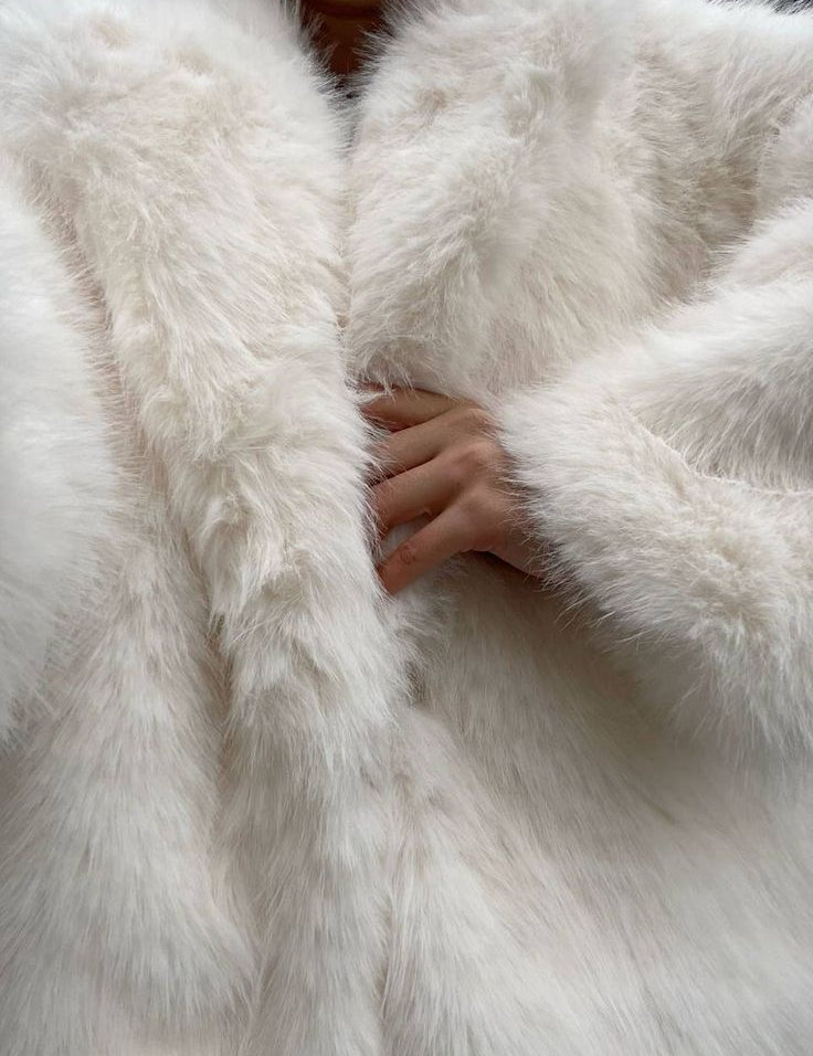 Cold Weather, Airplanes, Champagne… Your Skin Needs a Holiday Game Plan