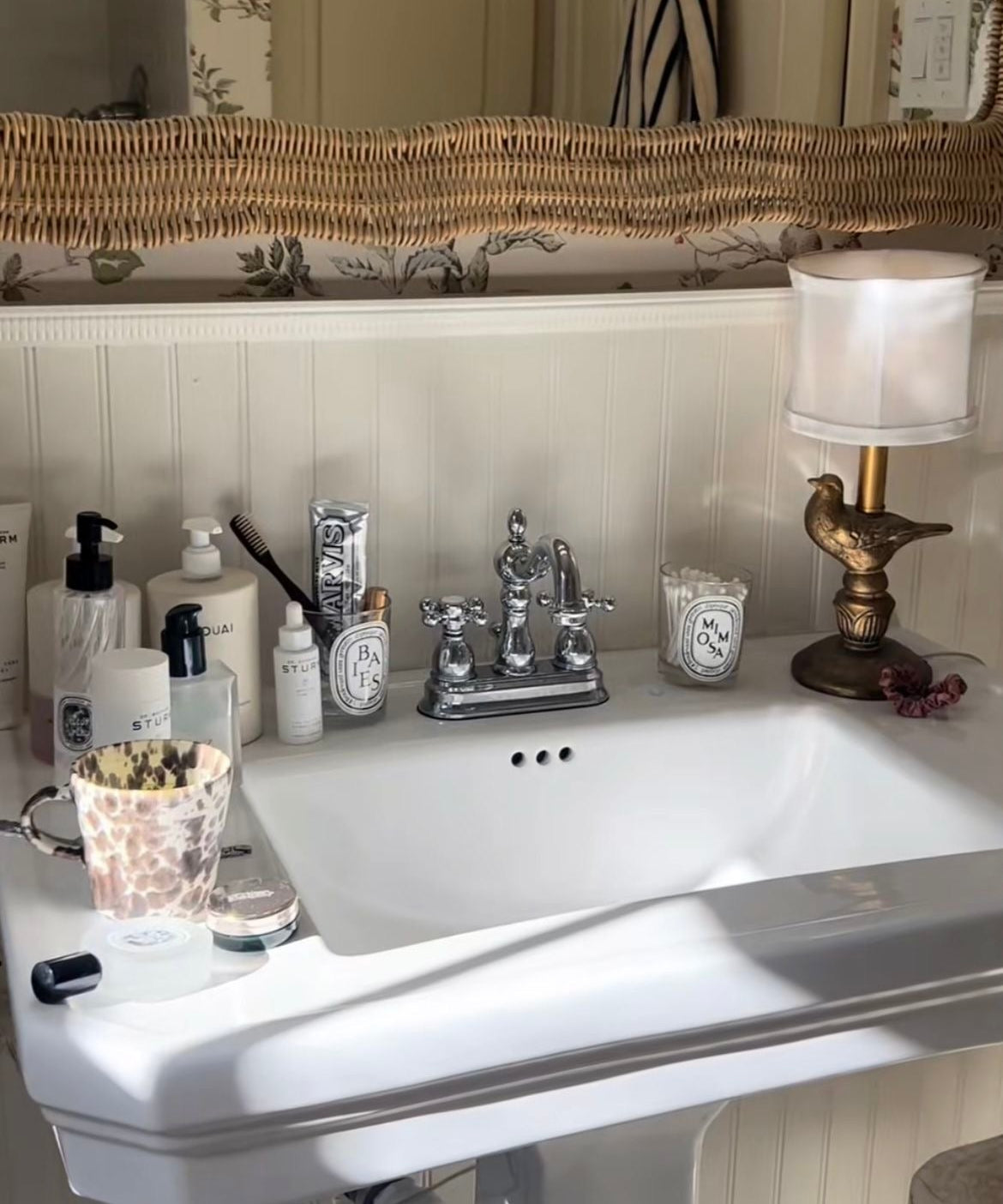 Tips for an Effortlessly Chic Bathroom